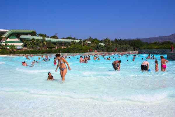 piscina_de_olas_low_4_1611145437AD30D58B-2E61-966E-14A4-814083A0894B.jpg